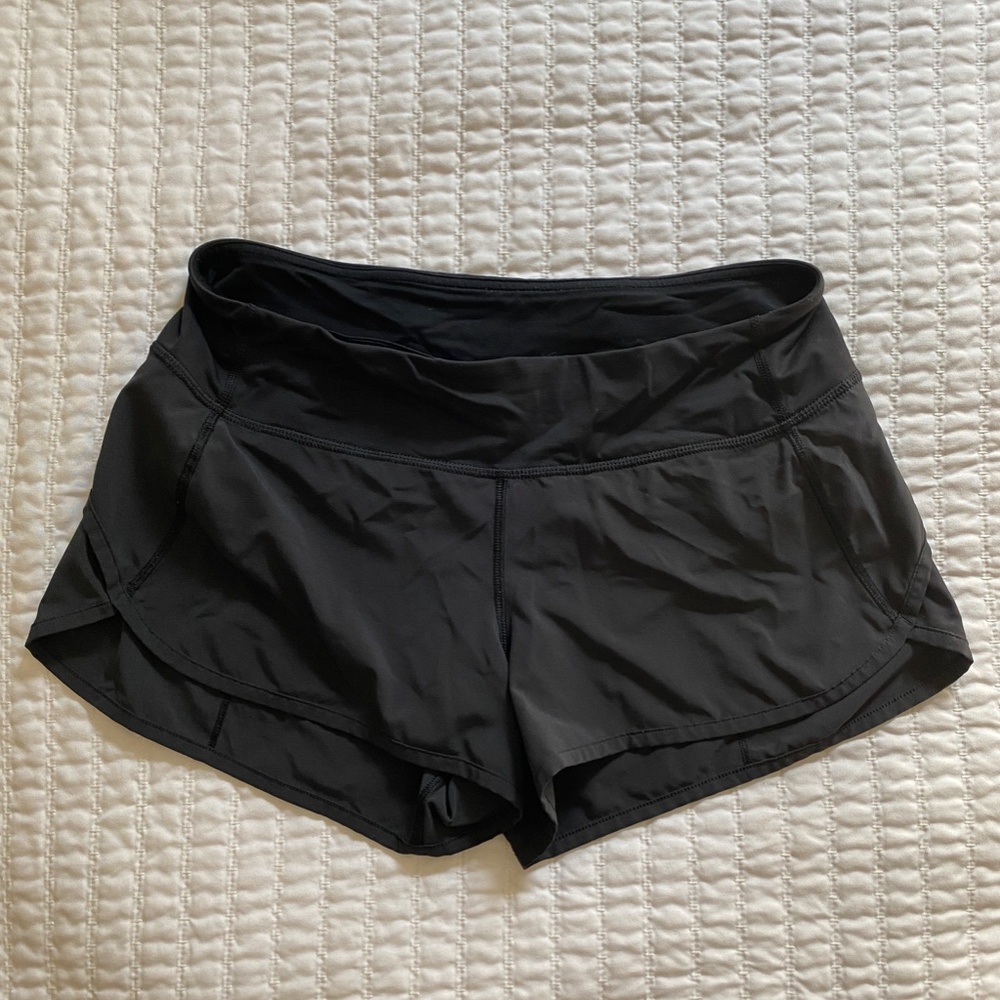 Black Lululemon Speed Low-Rise Short 2.5" Size 6